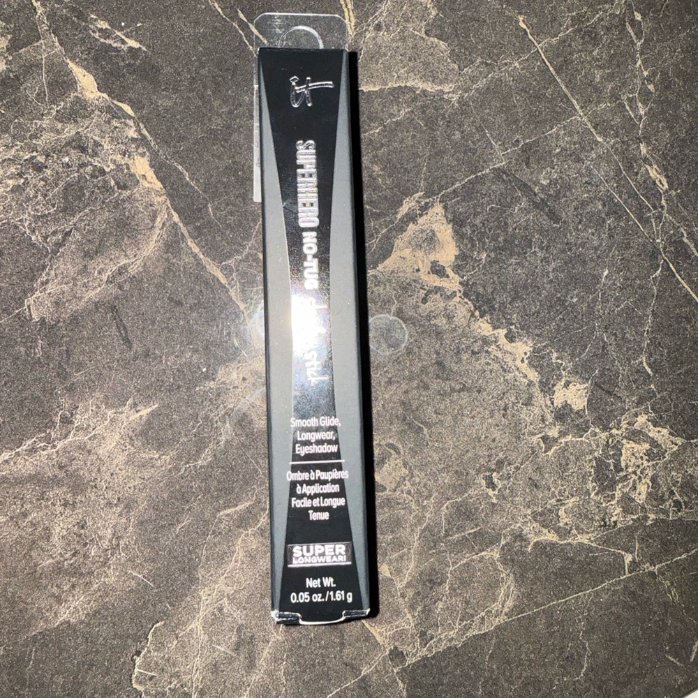 New! IT Cosmetics Superhero non tug  eye shadow stick